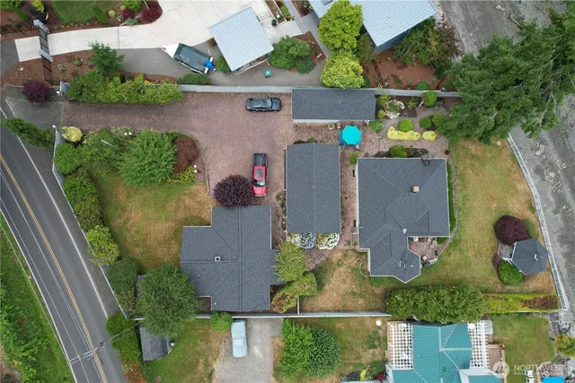 $1,395,000 | 3538 Beach Drive East, Port Orchard, WA 98366