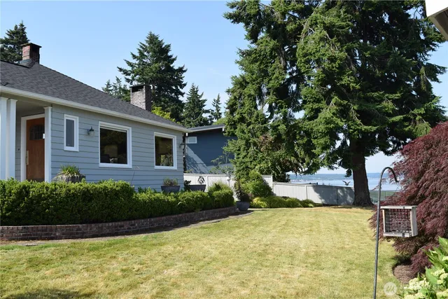 $1,395,000 | 3538 Beach Drive East, Port Orchard, WA 98366