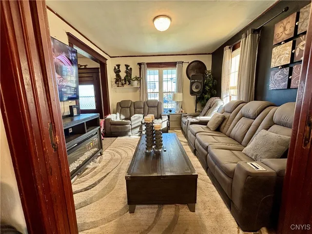 $1,800 | 204 East Bloomfield Street, Rome, NY 13440