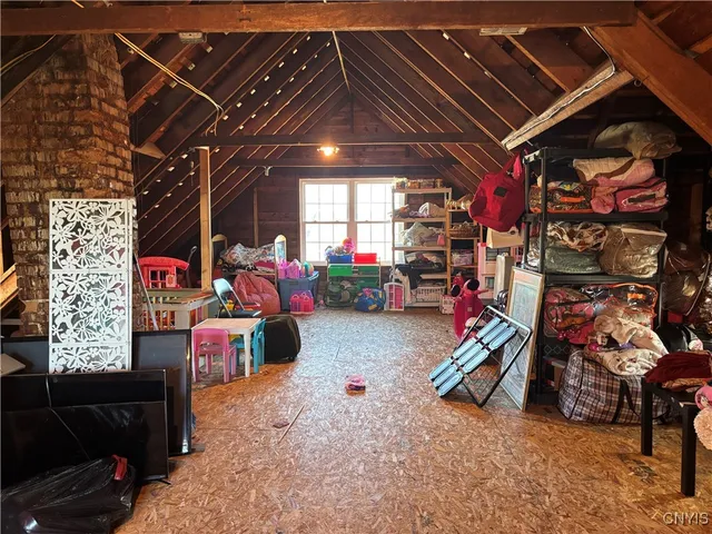 $1,800 | 204 East Bloomfield Street, Rome, NY 13440