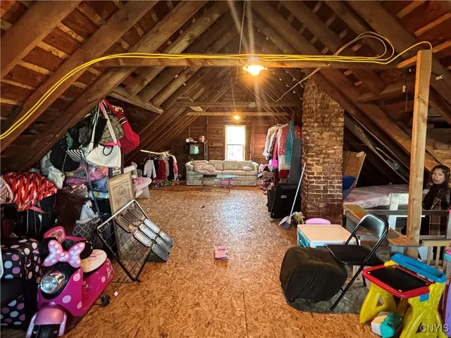 $1,800 | 204 East Bloomfield Street, Rome, NY 13440