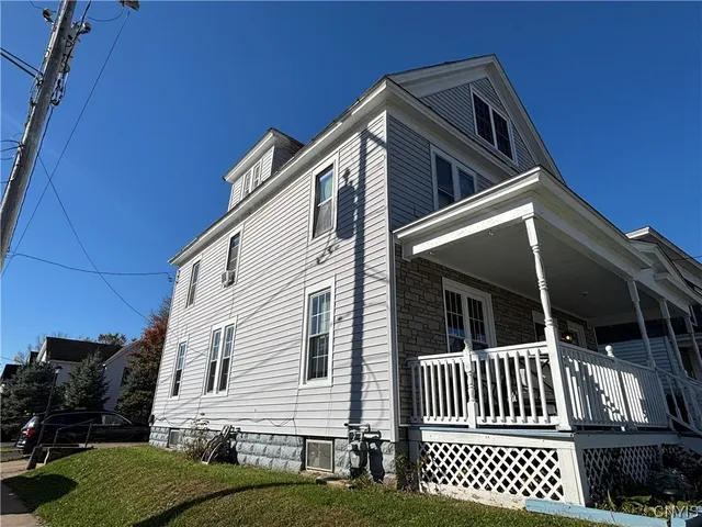 $1,800 | 204 East Bloomfield Street, Rome, NY 13440