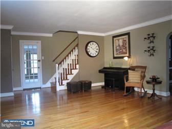 155 Rose Lane Springfield, PA 19064 - Photo 2 of 12