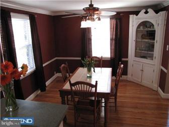 155 Rose Lane Springfield, PA 19064 - Photo 3 of 12