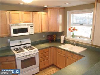 155 Rose Lane Springfield, PA 19064 - Photo 4 of 12