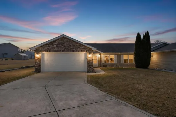 $259,900 | 4401 West 73rd Court, Merrillville, IN 46410