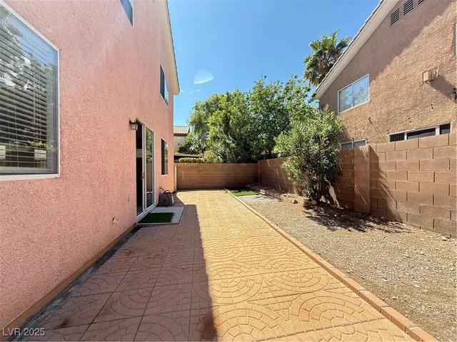$2,026 | 6839 Scarlet Flax Street, Las Vegas, NV 89148