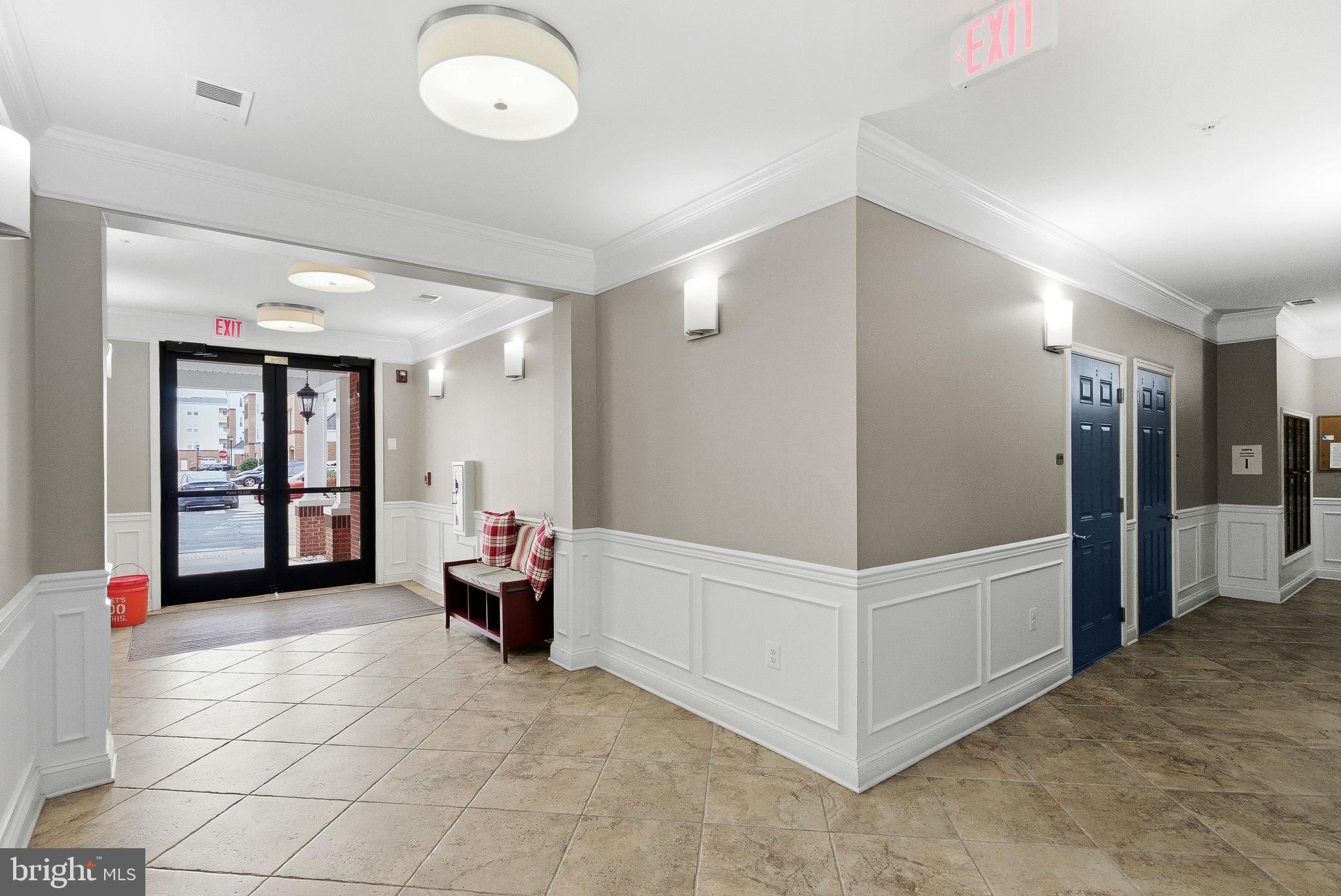 41895 Cathedral Valley Square, Unit 407 Aldie, VA 20105 - Photo 3 of 40