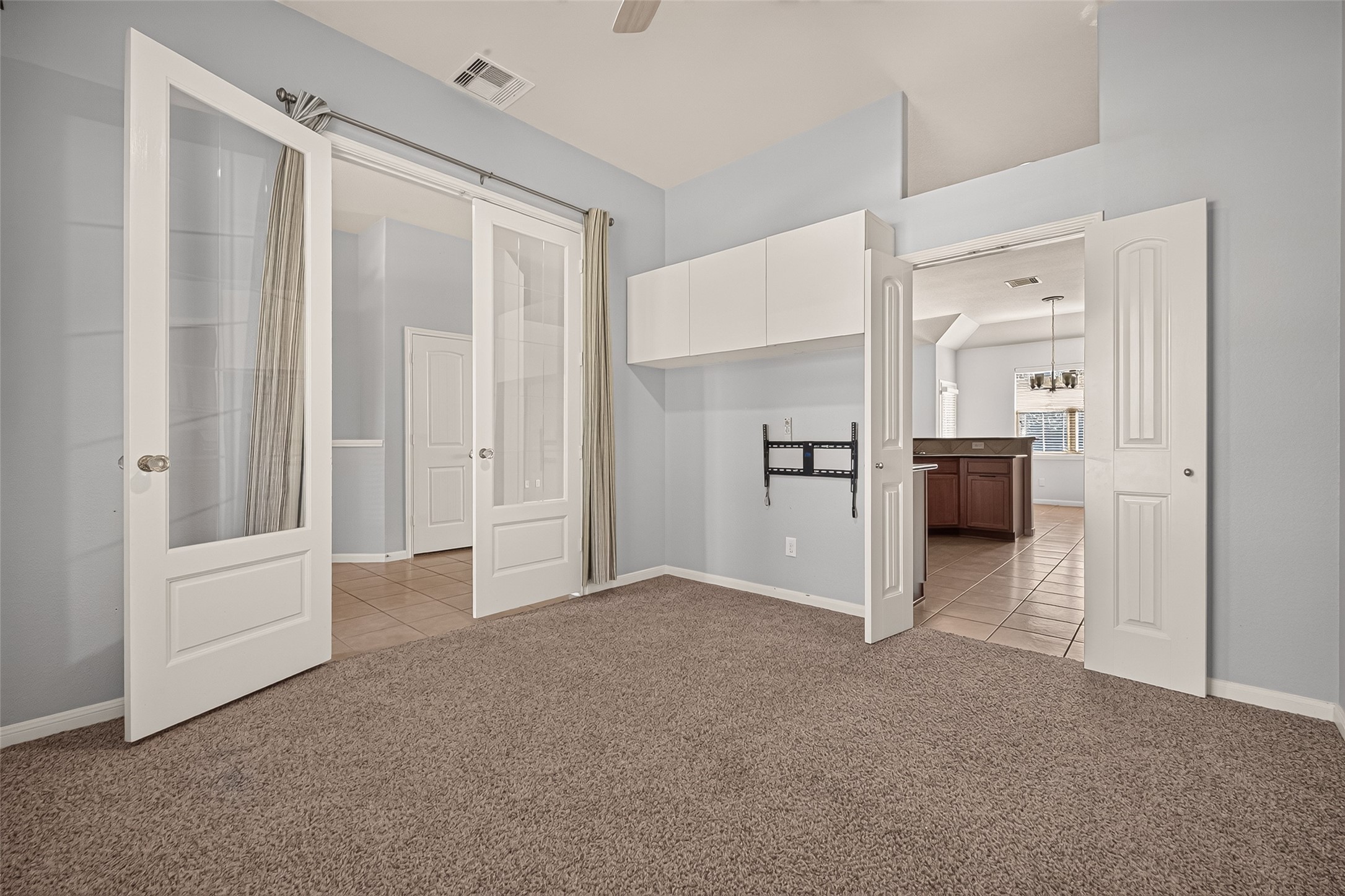 174 Maple Grove Drive Conroe, TX 77384 - Photo 6 of 36 Gallery Image 6