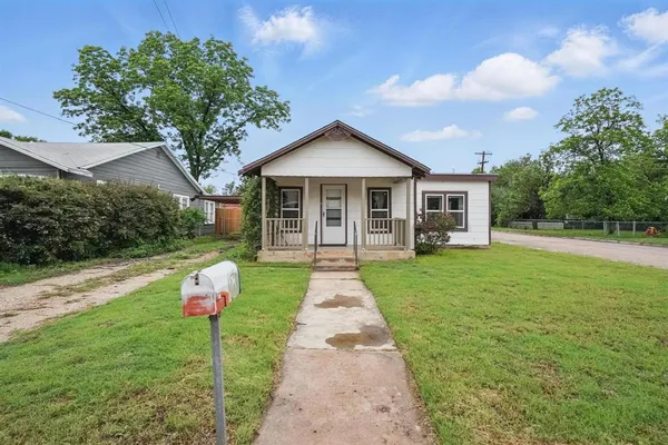 $1,000 | 1102 South 15th Street, Abilene, TX 79602