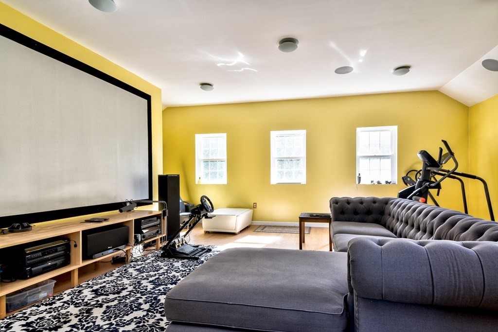 659 Belknap Road Framingham, MA 01701 - Photo 33 of 39 Gallery Image 33