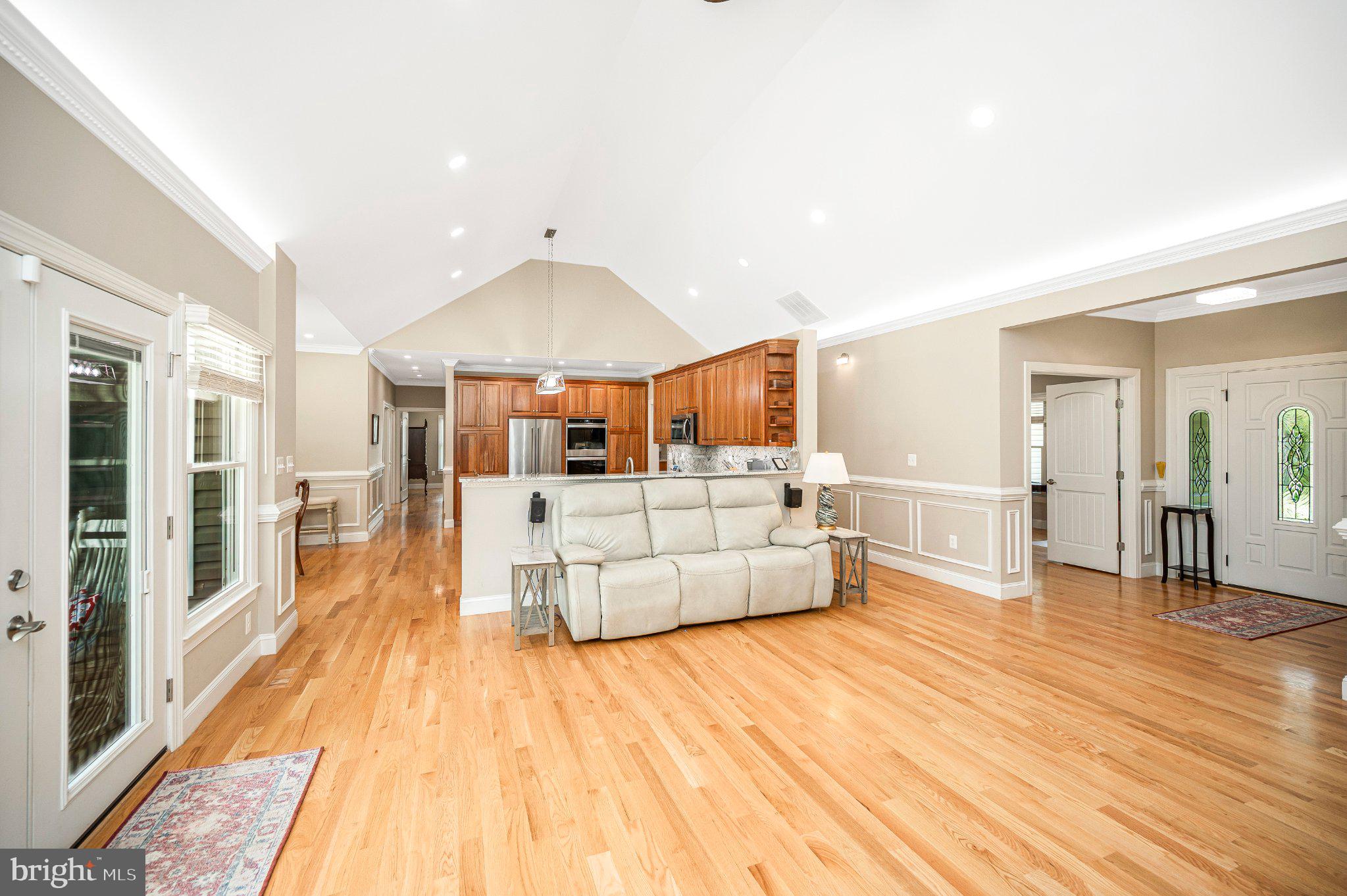 1651 Sowego Road Catlett, VA 20119 - Photo 13 of 75 Living room