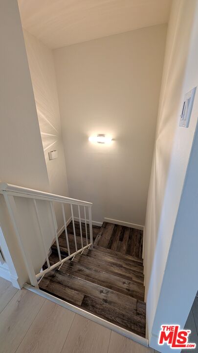 7300 Lennox Avenue, Unit J15 Van Nuys, CA 91405 - Photo 15 of 25 a view of entryway