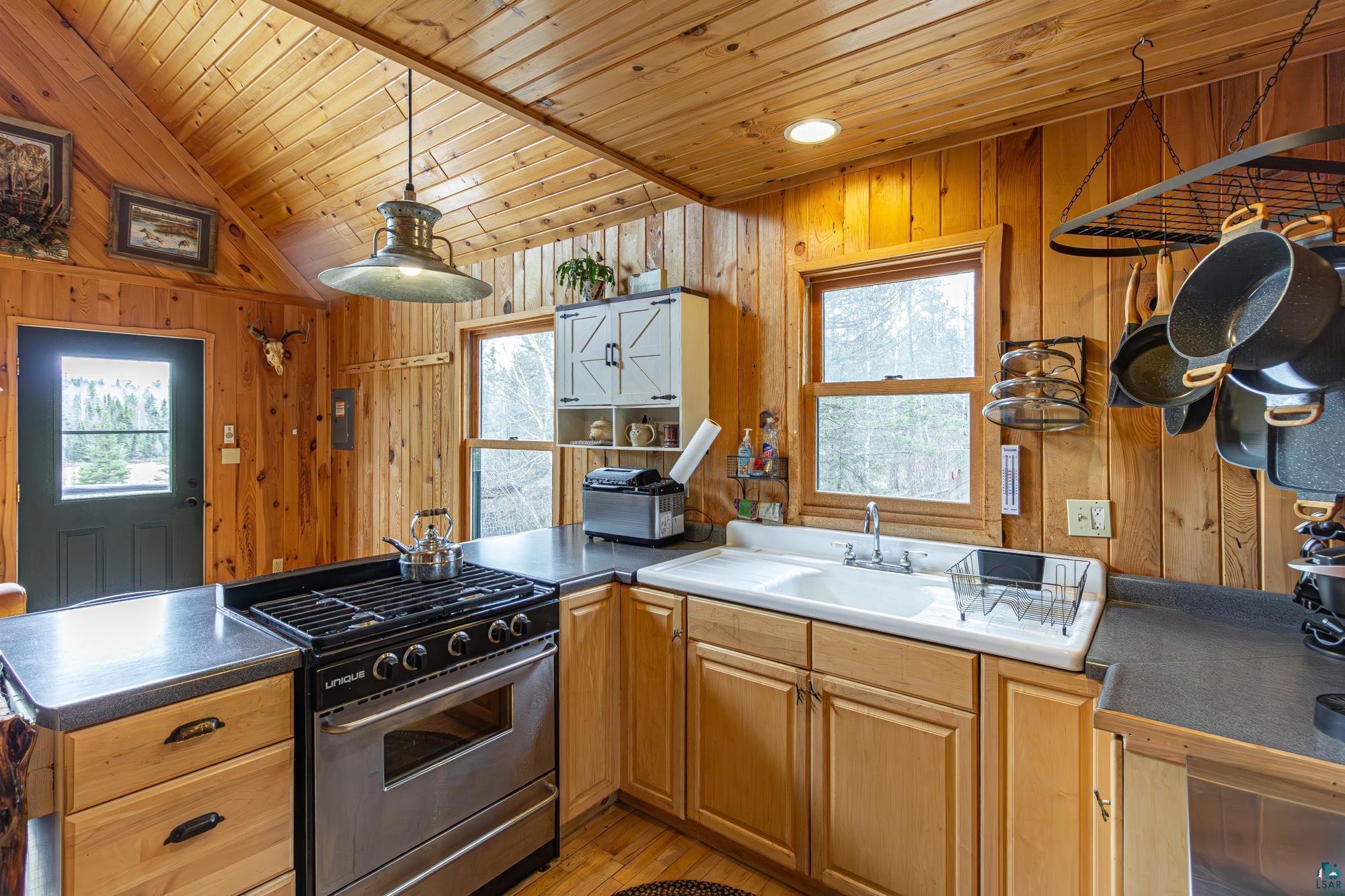 1736 North Grassy Road Ely, MN 55731 - Photo 13 of 97 Gallery Image 13