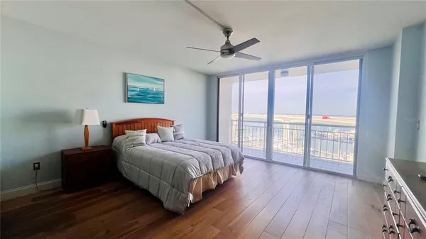 $449,500 | 100 Pierce Street, Unit 1001, Clearwater, FL 33756