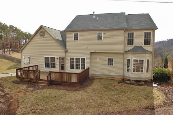 1401 Fieldgate Road Salem, VA 24153 - Photo 21 of 26 Rear View