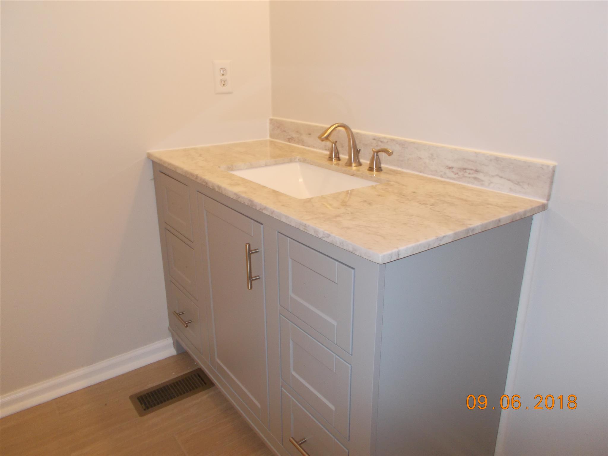 1210 Primm Road Ashland City, TN 37015 - Photo 10 of 18 Hall vanity