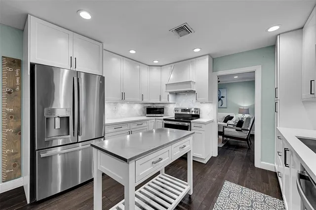 $1,168,788 | 4221 Northeast 26th Avenue, Lighthouse Point, FL 33064