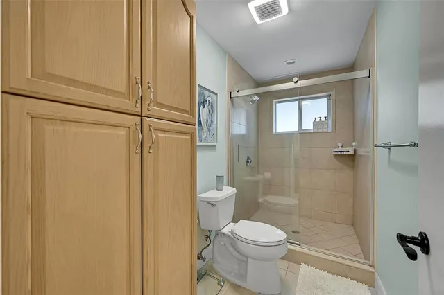 $1,168,788 | 4221 Northeast 26th Avenue, Lighthouse Point, FL 33064