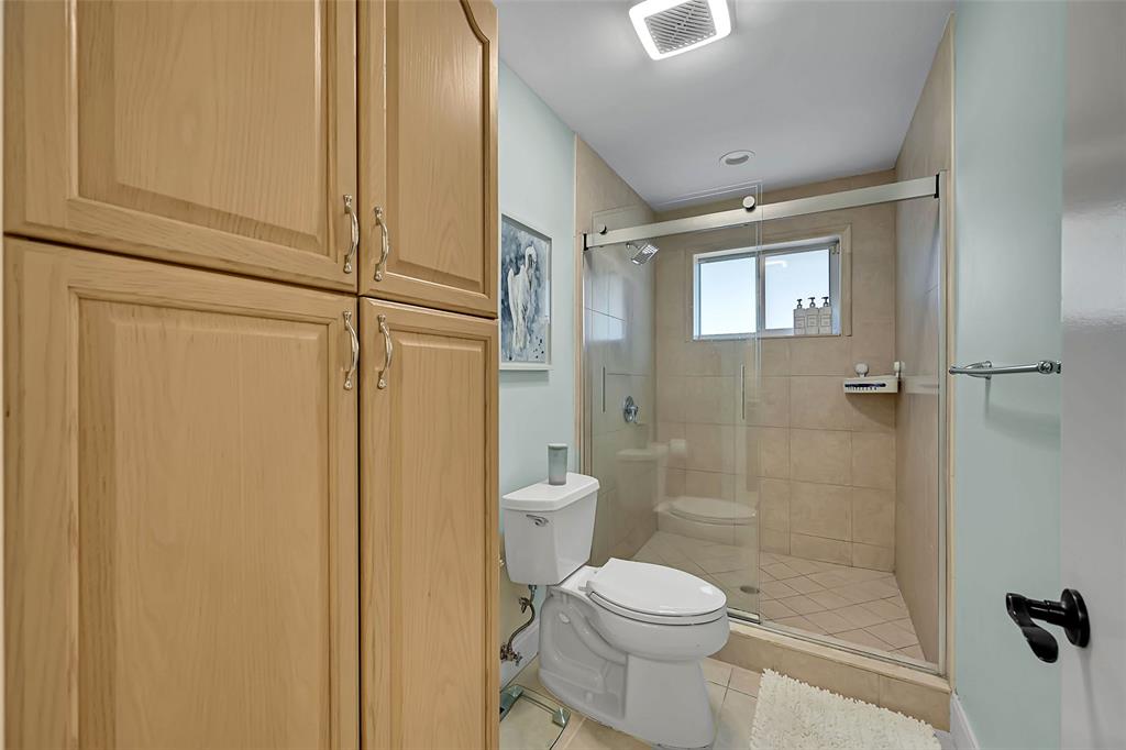 4221 Northeast 26th Avenue Lighthouse Point, FL 33064 - Photo 26 of 59