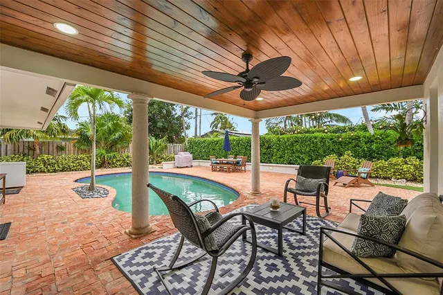 $1,168,788 | 4221 Northeast 26th Avenue, Lighthouse Point, FL 33064