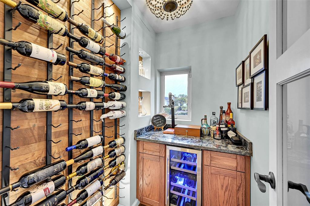 4221 Northeast 26th Avenue Lighthouse Point, FL 33064 - Photo 10 of 59