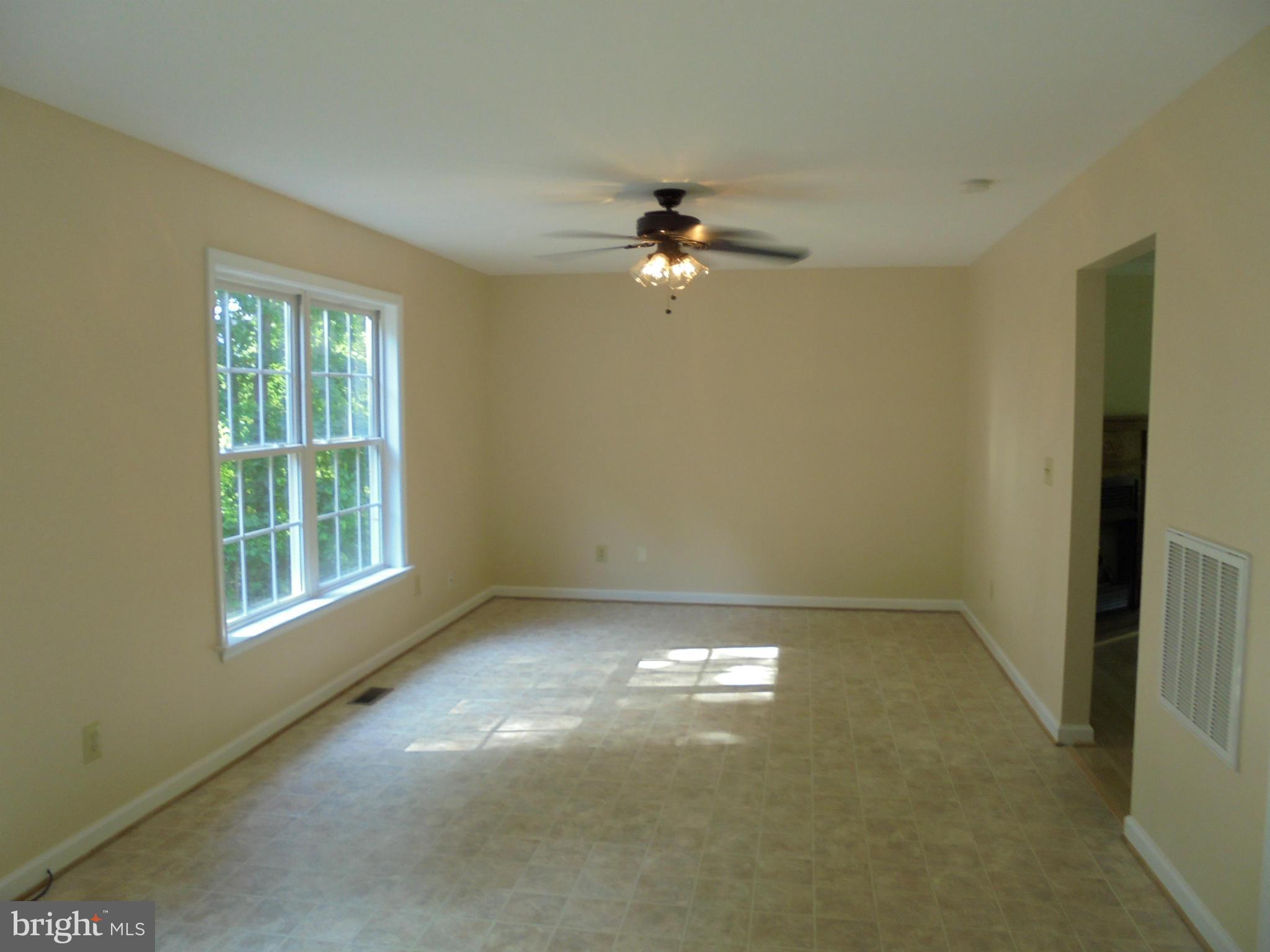 18199 Monitor Road Culpeper, VA 22701 - Photo 8 of 28 Family Room