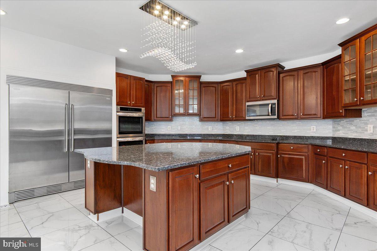 1818 Granby Way Frederick, MD 21702 - Photo 20 of 67 Kitchen Pic 1