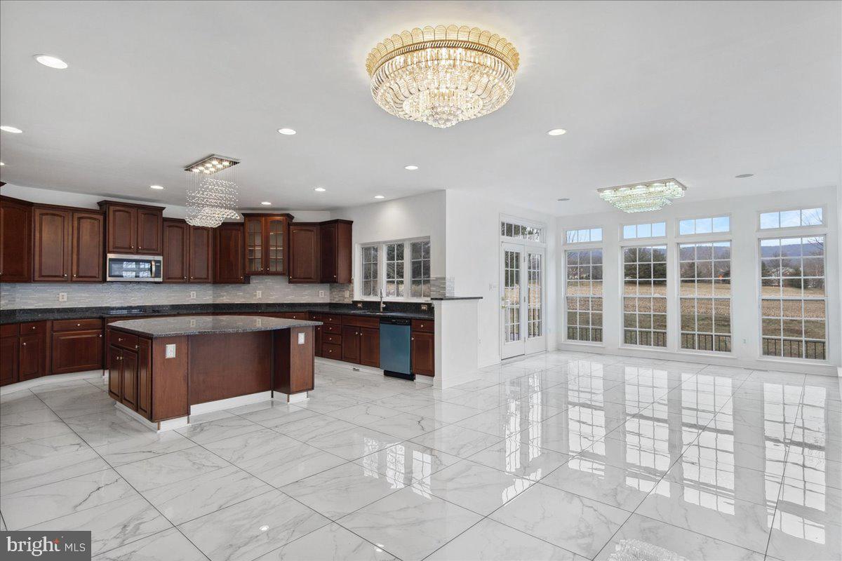 1818 Granby Way Frederick, MD 21702 - Photo 25 of 67 Kitchen Pic 6