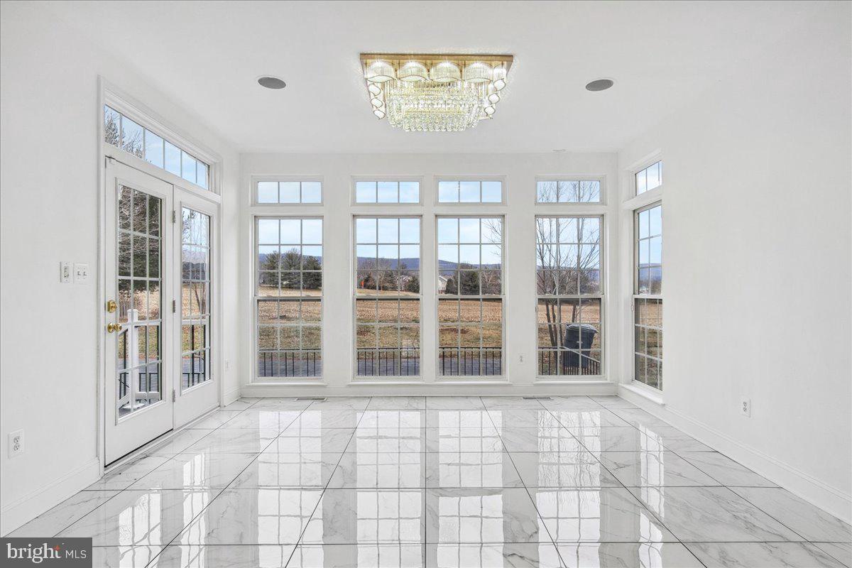 1818 Granby Way Frederick, MD 21702 - Photo 26 of 67 Morning room Pic 1