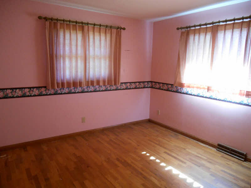 11030 South Evergreen Road Birch Run, MI 48415 - Photo 6 of 11 20384626-5.JPG