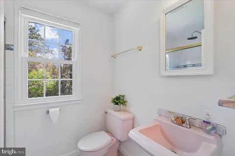$819,000 | 4716 Sunflower Drive, Rockville, MD 20853