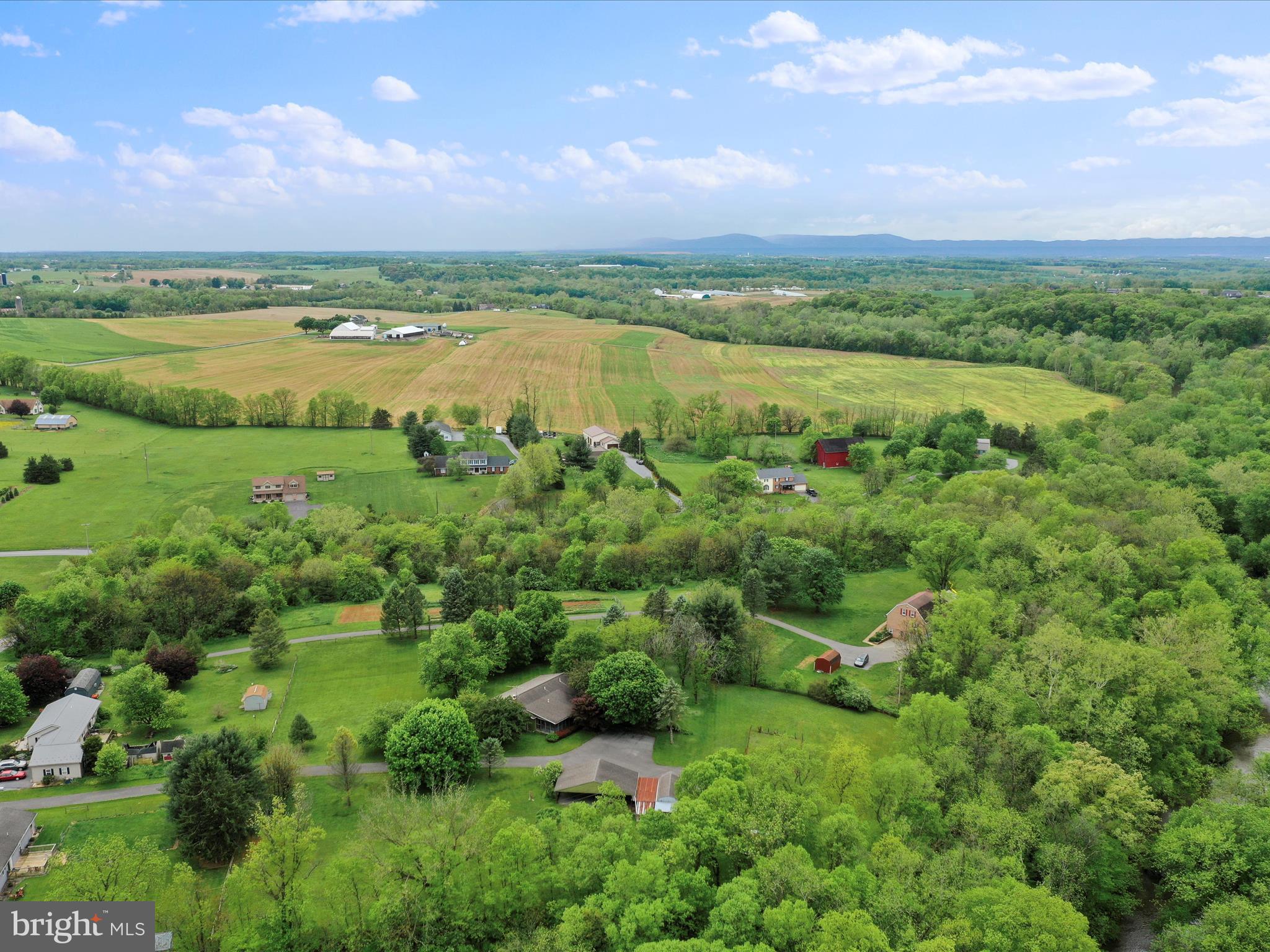 5133 Swope Road Chambersburg, PA 17202 - Photo 6 of 61 Gallery Image 6