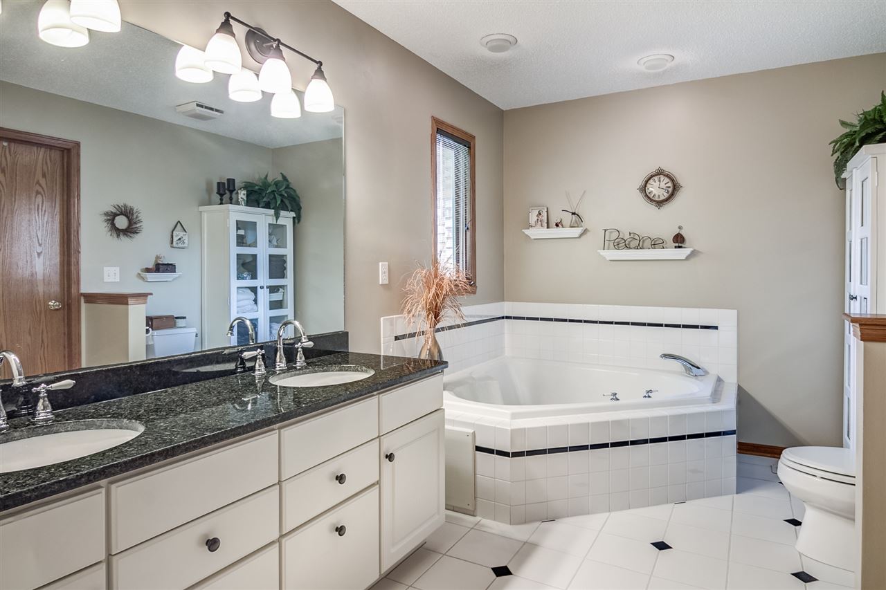 6548 Shadow Ridge Road Rockford, IL 61107 - Photo 17 of 25 Gallery Image 17
