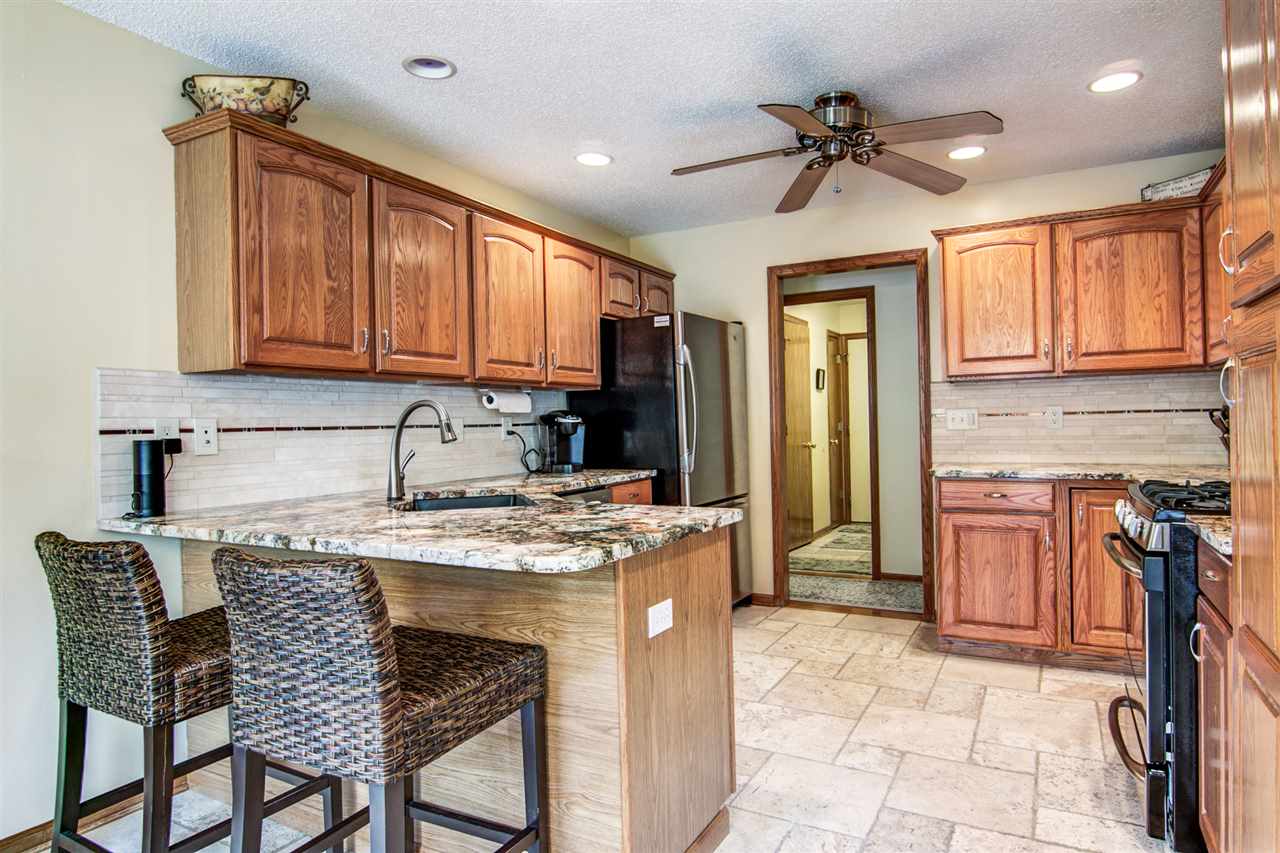 6548 Shadow Ridge Road Rockford, IL 61107 - Photo 9 of 25 Gallery Image 9