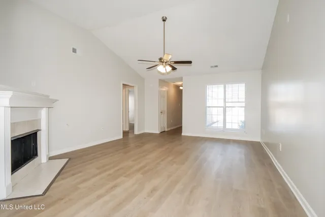 $1,955 | 5593 Casey Lane, Southaven, MS 38671