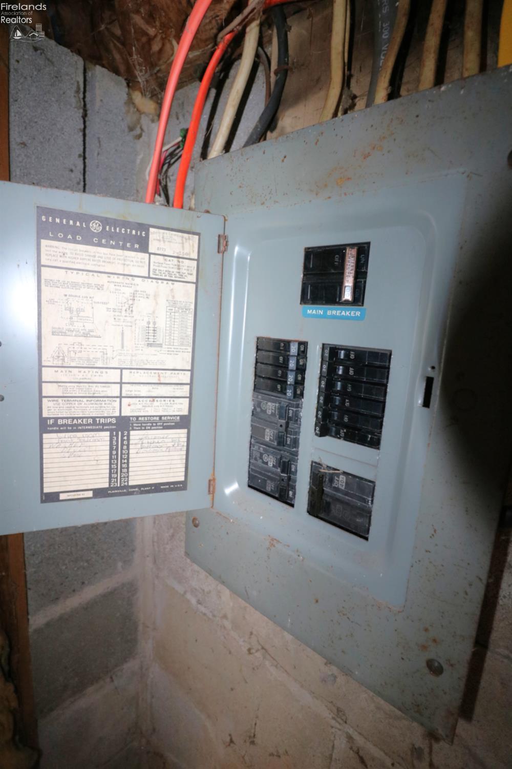 1502 State Rte 113 East, Unit 2 Milan, OH 44846 - Photo 10 of 27 Gallery Image 10