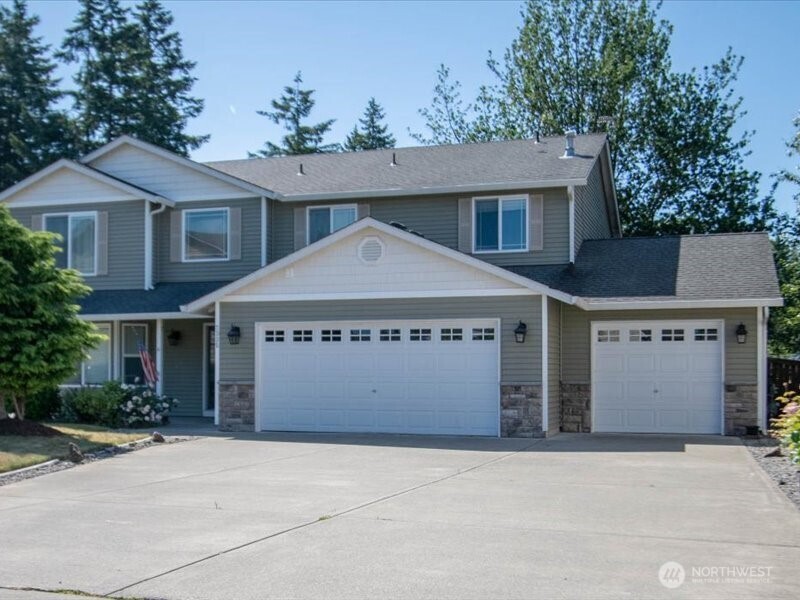 7335 33rd Ave Northeast