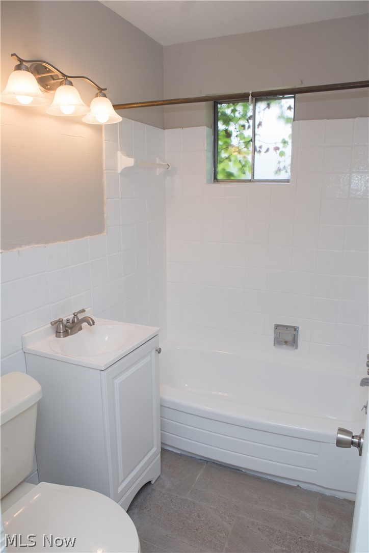14918 Milverton Road, Unit 104 Cleveland, OH 44120 - Photo 9 of 12
