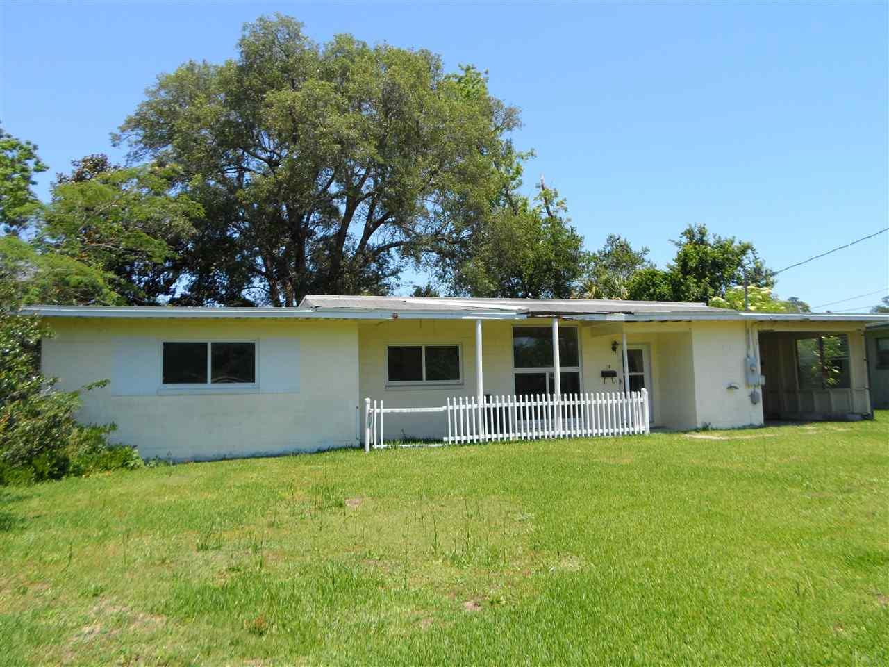 18 Eaton Road Pensacola, FL 32506 - Photo 3 of 16