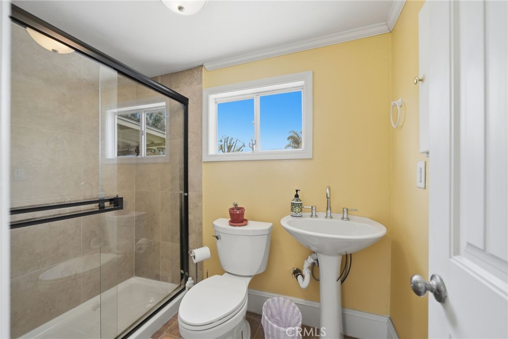 35780 Greer Road Murrieta, CA 92562 - Photo 46 of 56 Bathroom of casita w walk in shower