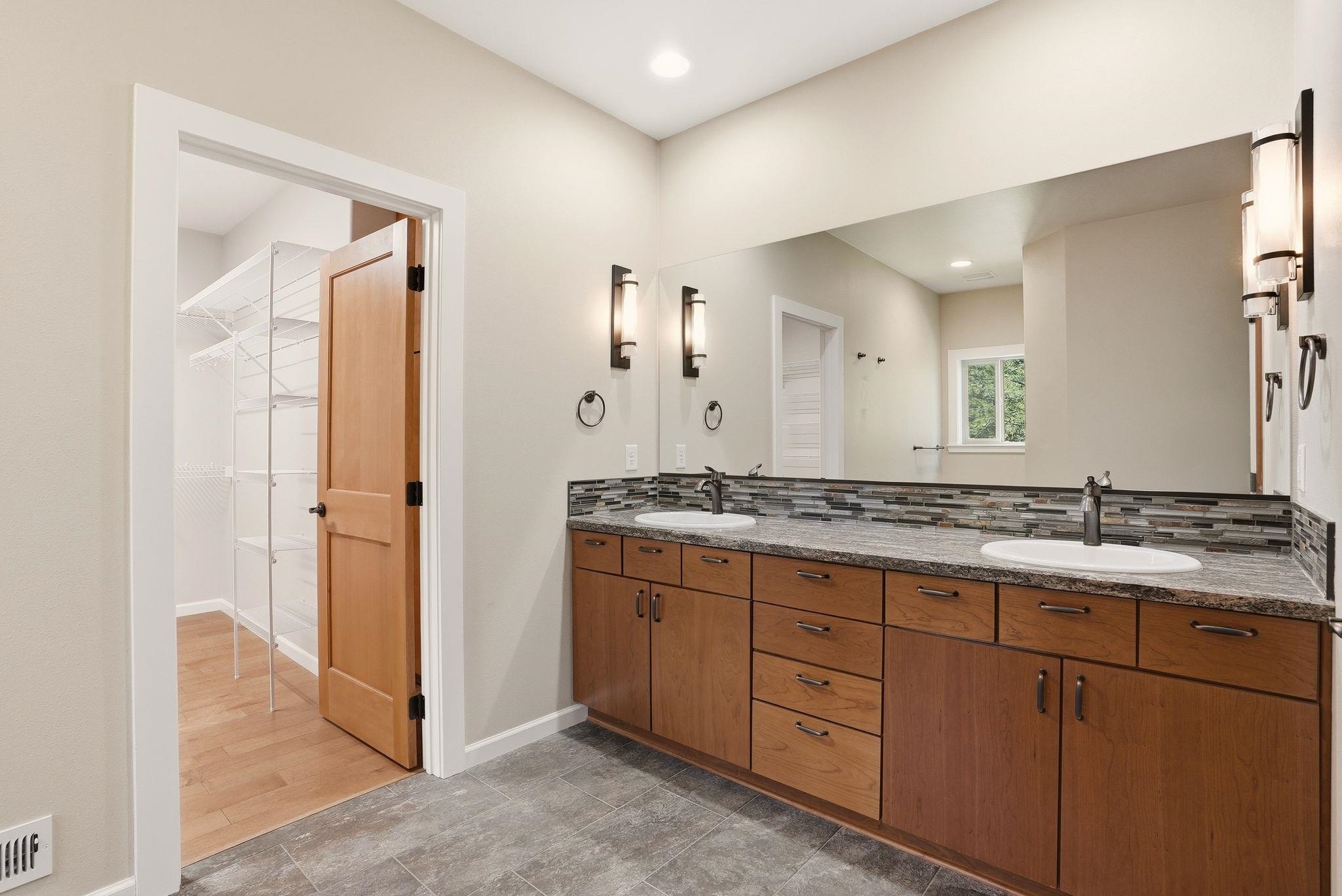 15415 North Timbercrest Lane Mead, WA 99021 - Photo 17 of 48