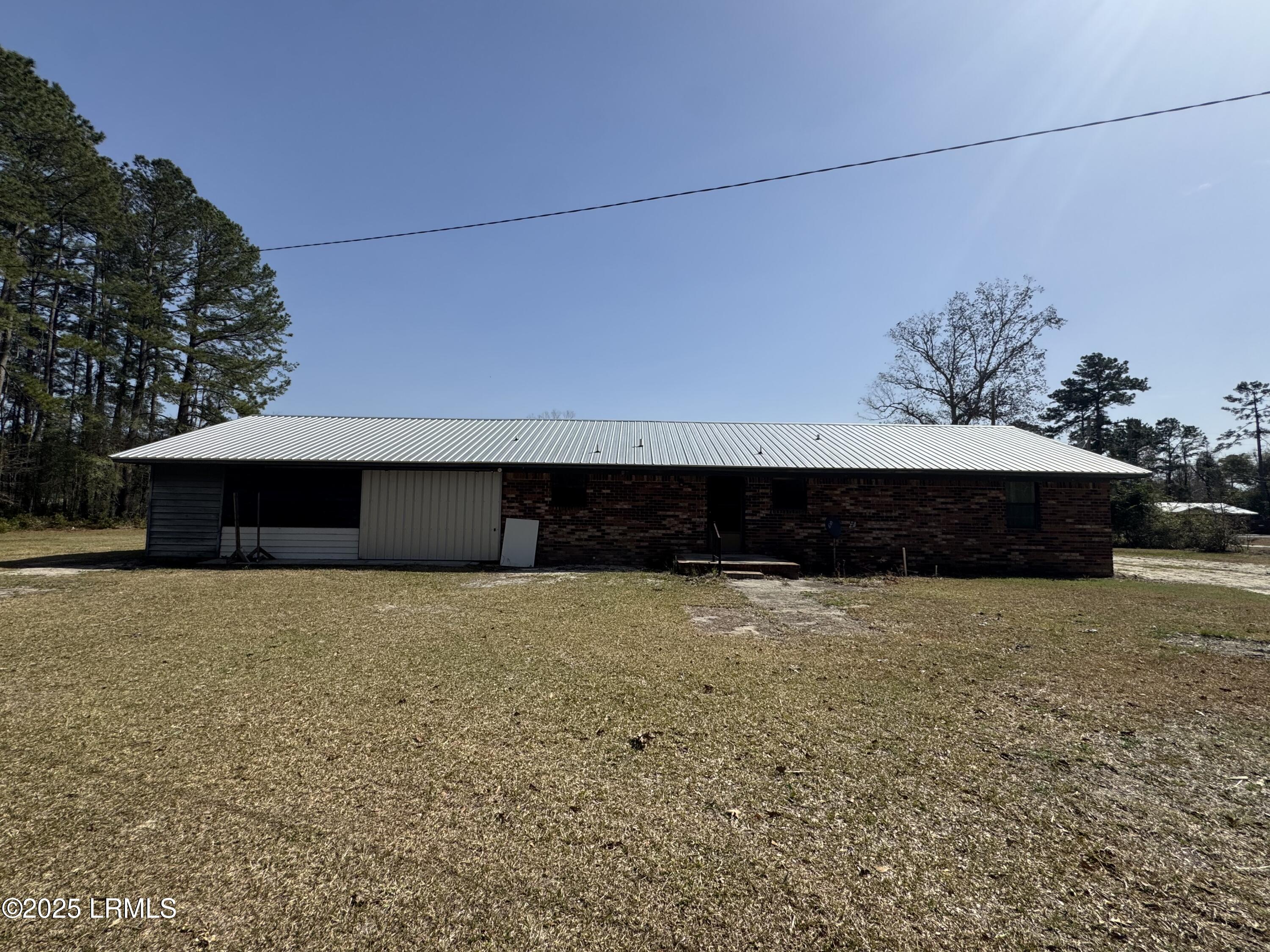 385 Thomas Hamilton Road Brunson, SC 29911 - Photo 4 of 24 IMG_3964