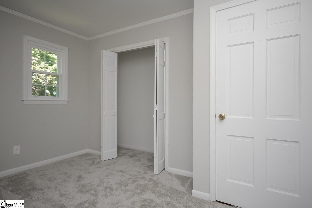 28 Meredith Lane Greenville, SC 29607 - Photo 29 of 34 Gallery Image 29