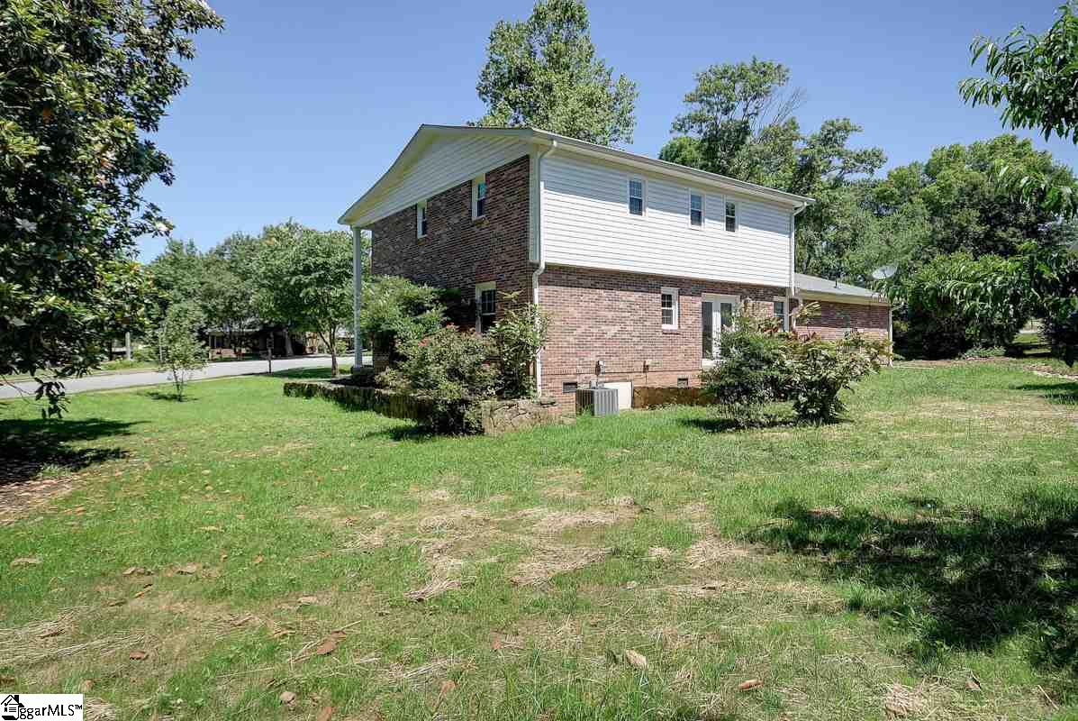 28 Meredith Lane Greenville, SC 29607 - Photo 33 of 34 Gallery Image 33