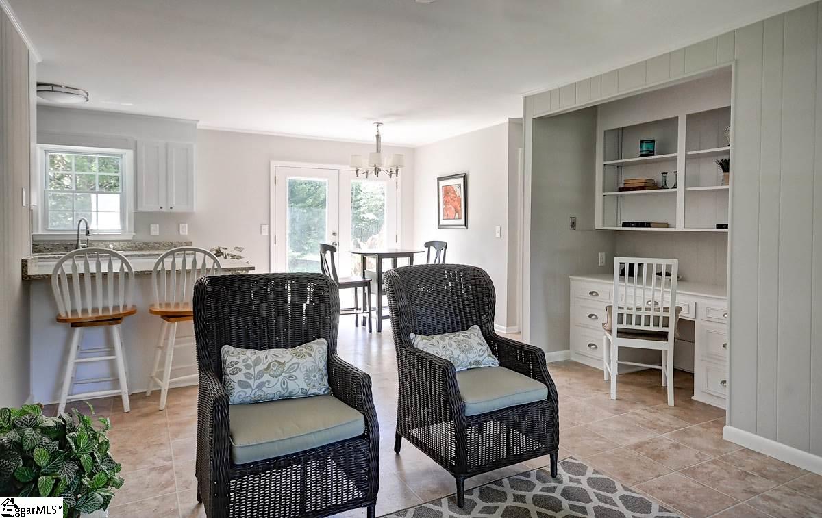 28 Meredith Lane Greenville, SC 29607 - Photo 6 of 34 Gallery Image 6