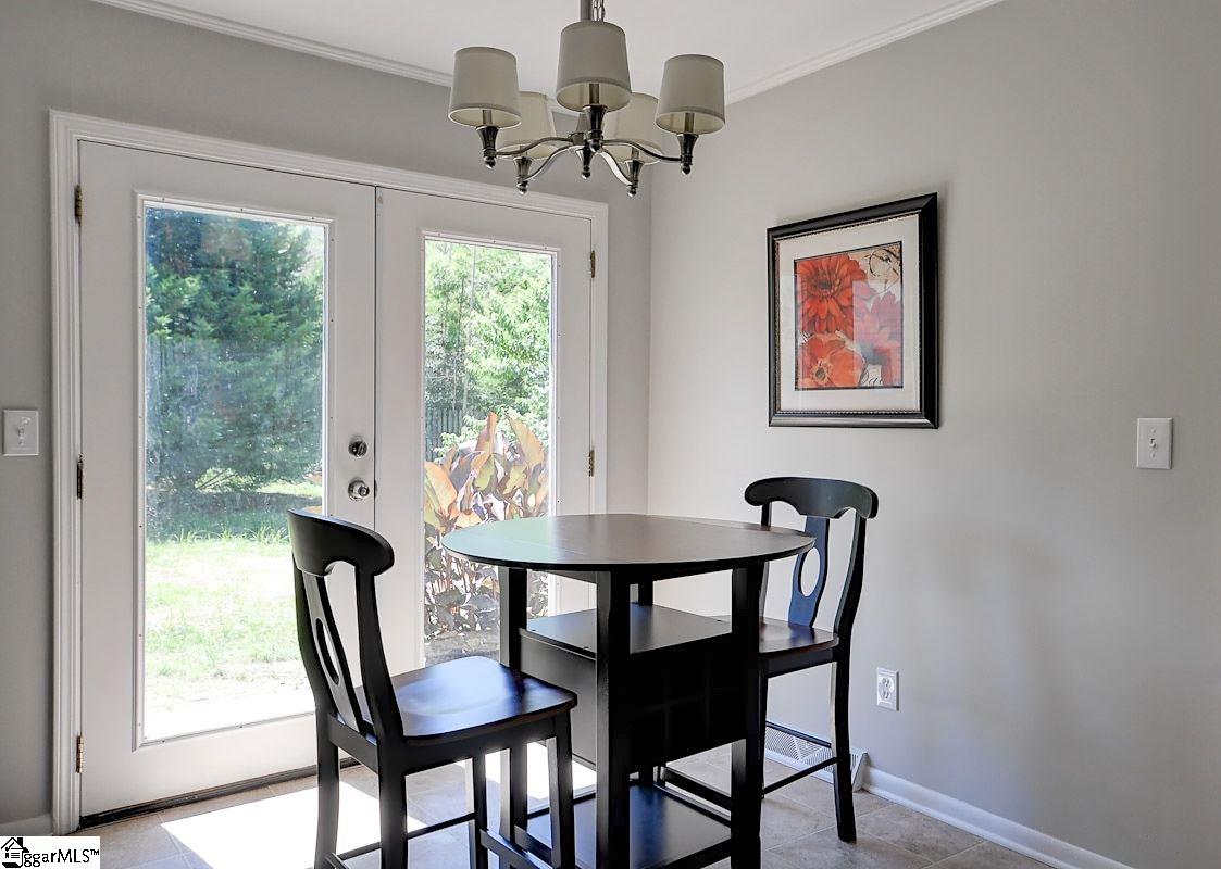 28 Meredith Lane Greenville, SC 29607 - Photo 8 of 34 Gallery Image 8