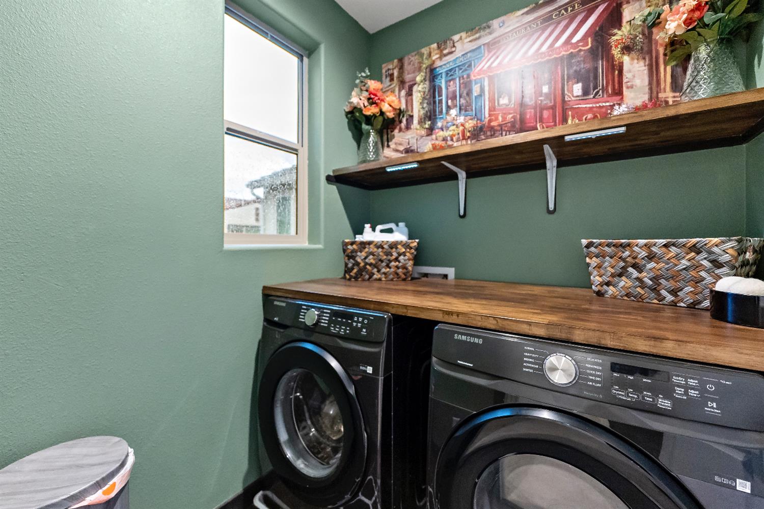 4301 San Miguel Road Madera, CA 93636 - Photo 10 of 20 a utility room with stainless steel appliances washer and dryer