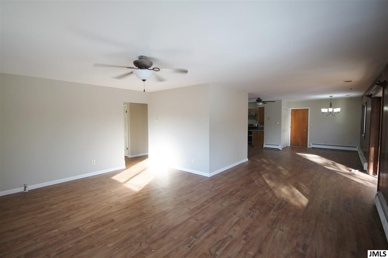 20920 Waterloo Road Chelsea, MI 48118 - Photo 4 of 23 Photo 4