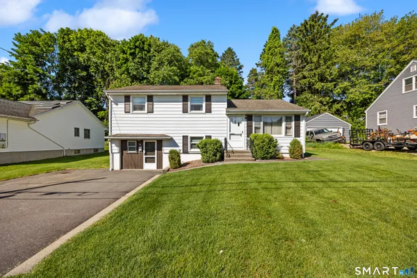 $369,900 | 32 Moreland Avenue, Watertown, CT 06779
